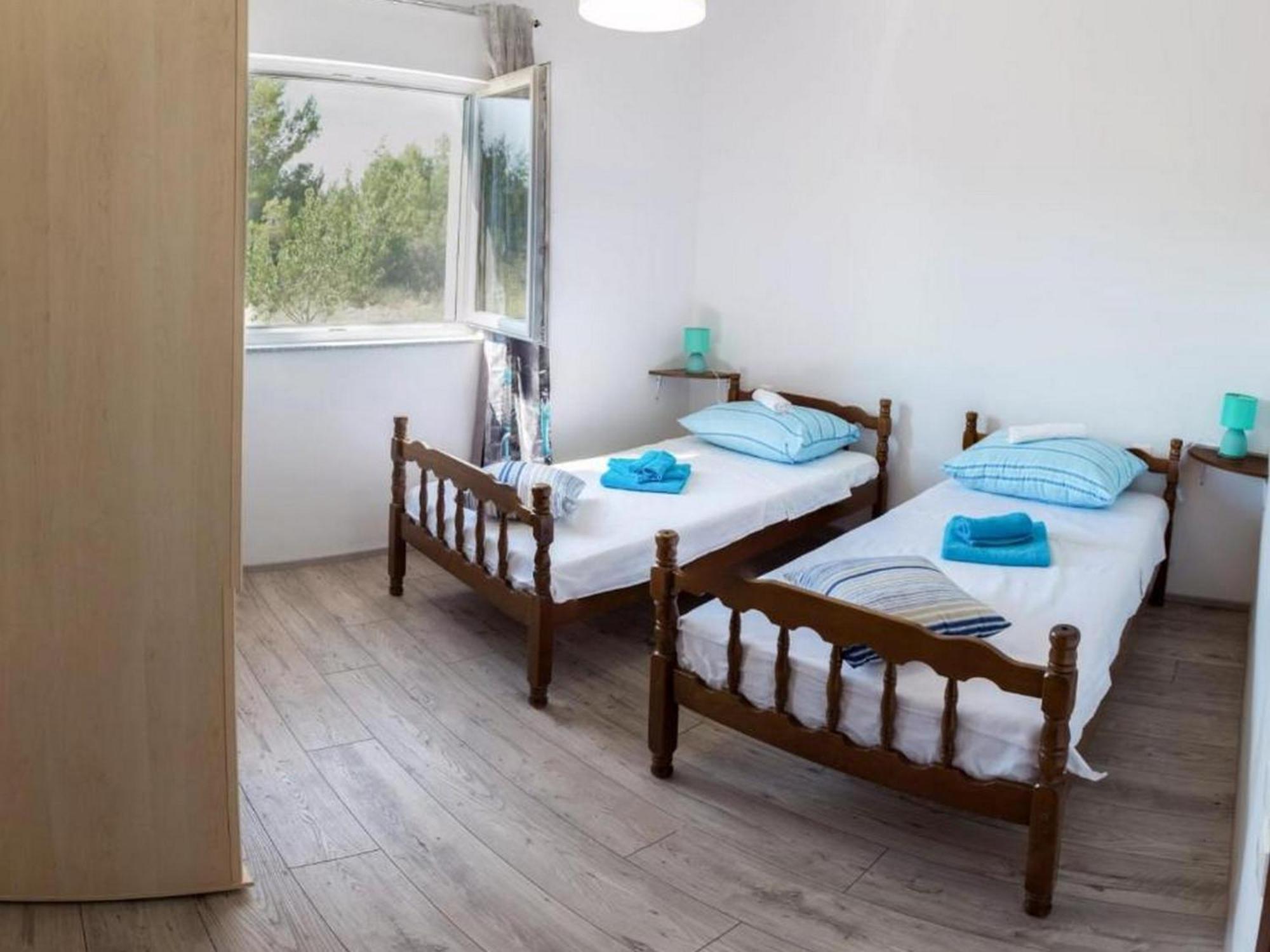 לוזובאק Home Lucic מראה חיצוני תמונה