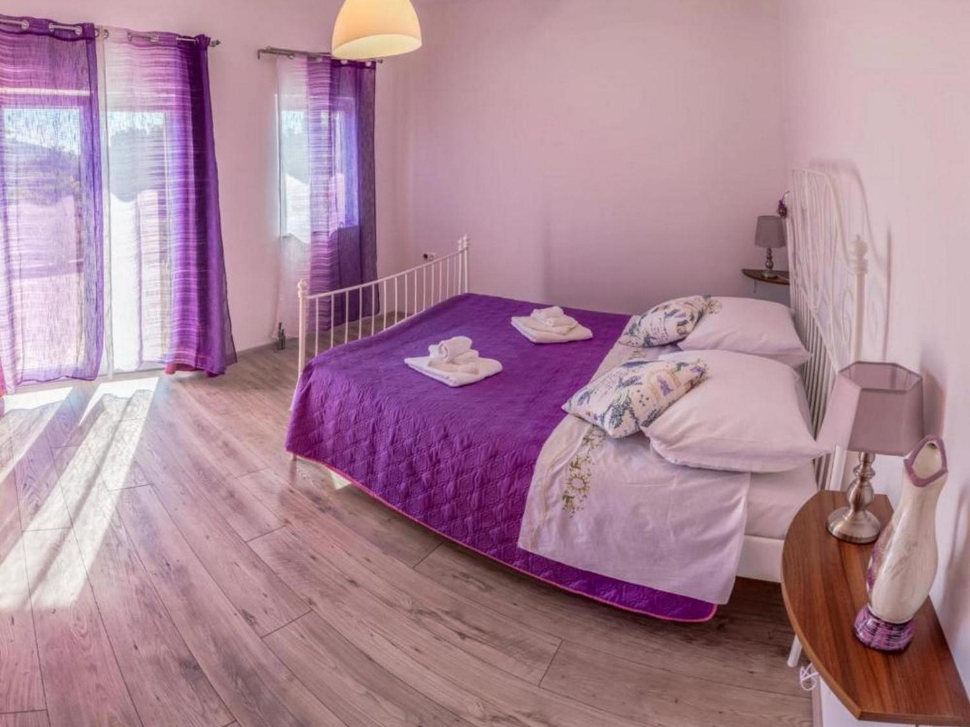 לוזובאק Home Lucic מראה חיצוני תמונה