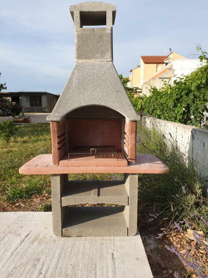 לוזובאק Home Lucic מראה חיצוני תמונה